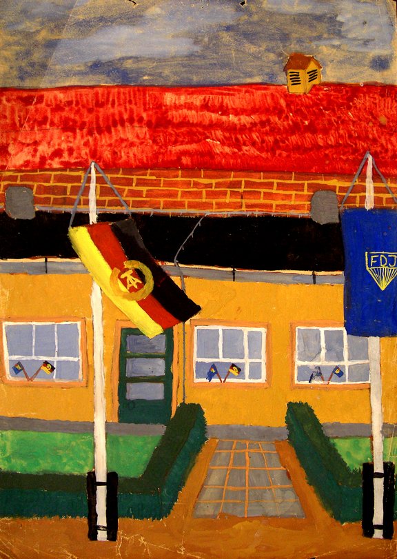 Archiv-Bild „Mit Fahnen geschmückte Schule“