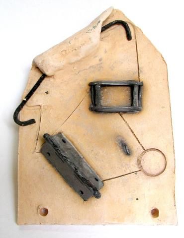 Archiv-Bild „Tonplatte und Metalle“