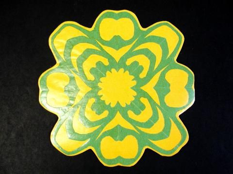 Archiv-Bild „Scherenschnitt“