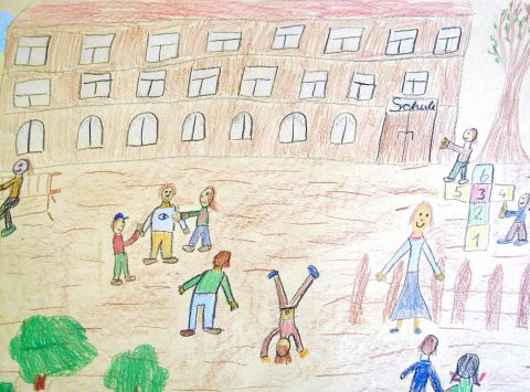 Archiv-Bild „Auf dem Schulhof“